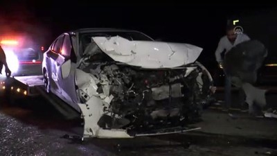 bebek - DİYARBAKIR - İki otomobil çarpıştı: 4'ü ağır, 6 yaralı Videosu