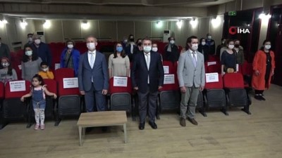 isaret dili -  Sinop’ta Hayat Boyu Öğrenme Haftası türkülerle kutlandı Videosu