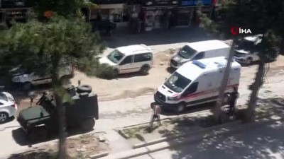 askeri arac -  Tatvan’da çatışma: 1 şehit, 2 yaralı Videosu