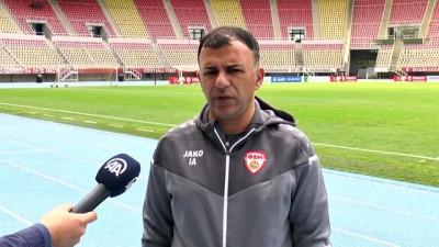 atmosfer - ÜSKÜP - Kuzey Makedonya Milli Takımı Teknik Direktörü Angelovski'den Türk futboluna övgü Videosu