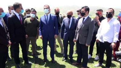  Yüksekova'da manda ve malak dağıtımı