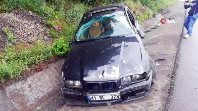 ucan otomobil -  Zonguldak'ta araç su kanalına uçtu: 1 yaralı Videosu
