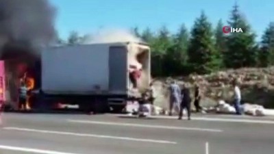 argo -  Başkent'te kargo kamyonu alevlere teslim oldu Videosu