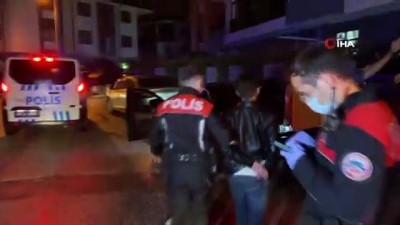 luks otomobil -  'Dur' ihtarına uymayan lüks otomobil kovalamacanın ardından ara sokakta yakalandı Videosu