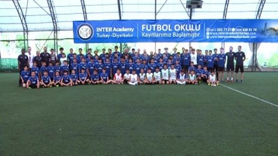 yabanci dil egitimi - DİYARBAKIR - Inter Akademi Türkiye ile Diyarbakırlı çocukları futbolda hayallerine ulaşacak Videosu