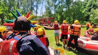 allah - DÜZCE - Macera tutkunları rafting yaparak adrenalin depoladı Videosu