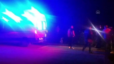 DÜZCE - Panelvan ile minibüs çarpıştı: 3 yaralı