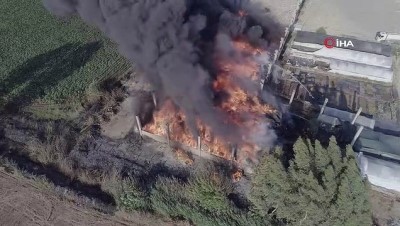 gokyuzu -  Geri dönüşüm fabrikasının deposunda çıkan yangın böyle görüntülendi Videosu