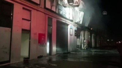 kimya - İSTANBUL - Pendik'te Aktürk Sanayi Sitesi'ndeki fabrikada çıkan yangın söndürüldü Videosu