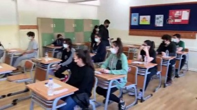 ANKARA - LGS kapsamındaki merkezi sınav başladı - Sınav salonu