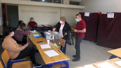 muhtarlik secimi -  Bartın’da 1 mahalle ve 4 köyde seçim heyecanı yaşandı Videosu