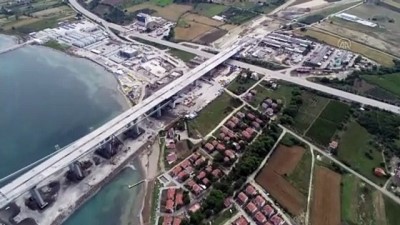 gemi trafigi - ÇANAKKALE - Çanakkale Boğazı köprü çalışmaları nedeniyle transit gemi geçişlerine tek yönlü kapatıldı Videosu