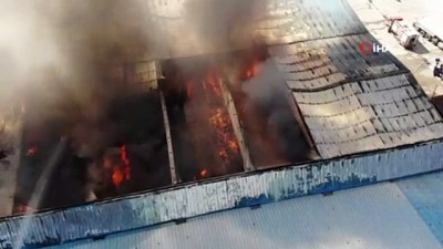 guvenlik gorevlisi -  Fabrika yangını 6 saattir devam ediyor Videosu