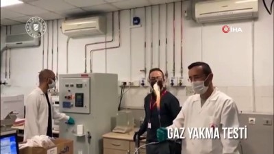 borat -  Bakan Dönmez, 135 milyar m3'lük doğal gazın laboratuvar ortamında yakılmasının görüntülerini paylaştı Videosu