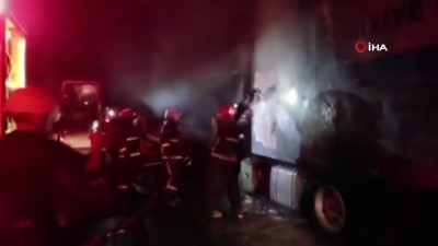 karya -  Bisküvi yüklü tır TEM’de alev alev yandı Videosu