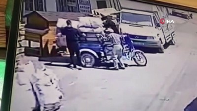 karya -  Üç tekerlekli motosiklet üzerindekilerle böyle şaha kalktı Videosu