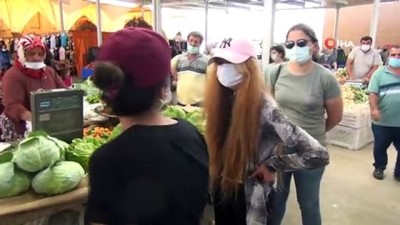 genc kizlar -  Genç kızlar pazarda ‘Tırnakçılık’ yaparken yakalandı Videosu