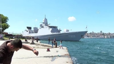 savas gemisi - İSTANBUL - İngiliz Kraliyet Donanması'na ait savaş gemisi Sarayburnu'na demirledi Videosu
