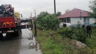 SAMSUN - Otomobil ile hafif ticari araç çarpıştı: 4 yaralı