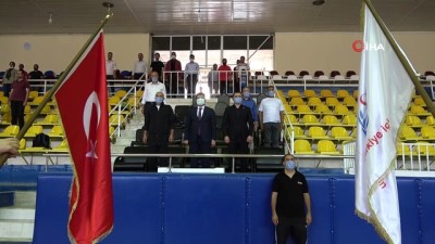 Bitlis’te yaz spor okullarının açılışı yapıldı