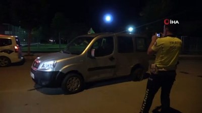dur ihtari -  Dur ihtarına uymayan araç ile polis otosu çarpıştı: 2 polis yaralı Videosu