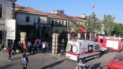 elektrik kontagi - Gaziantep'te özel bir hastanede çıkan yangın - Hastanenin genel koordinatörü Dr. Cezmi Ük Videosu