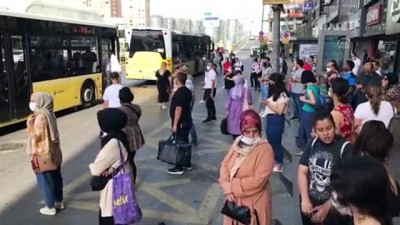 toplu tasima - İSTANBUL - Kademeli normalleşmenin üçüncü etabına geçilmesinin ardından trafikte yoğunluk arttı (2) Videosu