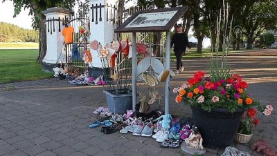 Kanada’da yine bir kilise okulunun yakınında 182 kayıt dışı çocuk mezarı bulundu