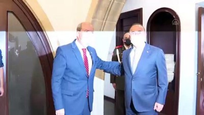 LEFKOŞA - Dışişleri Bakanı Çavuşoğlu, KKTC Cumhurbaşkanı Tatar ile görüştü