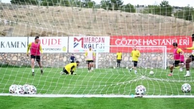 futbol - MALATYA - Yeni Malatyaspor transferde ince eleyip, sık dokuyor Videosu