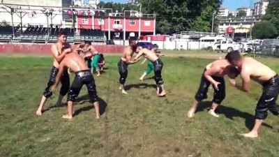 gures - Tarihi Kırkpınar Güreşleri'ne 32 derece sıcakta hazırlanıyorlar Videosu