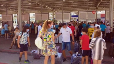  Turizm kenti Antalya’da turist yoğunluğu devam ediyor