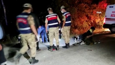 kacak -  Van'ın Muradiye İlçesi'nde kaçak mülteci taşıyan minibüsün kaza yapması sonucu çok sayıda yaralı ve ölü olduğu belirtildi Videosu