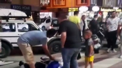 polis merkezi -  Kendisine bıçak çeken kişiyi kelepçeleyerek etkisiz hale getirdi Videosu