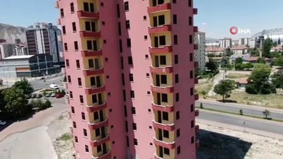 intihar girisimi -  Metruk binaya 'briketli' önlem Videosu