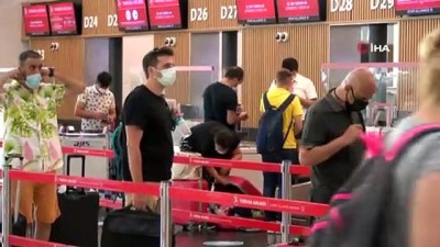 saglik calisani -  İstanbul Havalimanı'nda bayram hareketliliği başladı Videosu