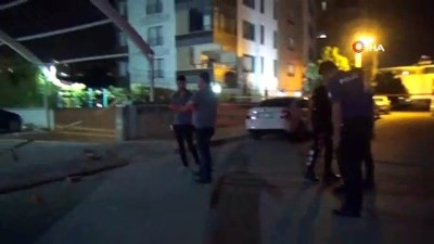silahli kavga -  Avukat ile kardeşi sokak ortasında böyle vuruldu Videosu