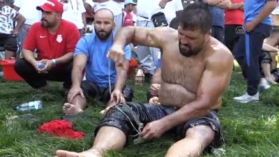 gures - EDİRNE - 660. Tarihi Kırkpınar Yağlı Güreşleri Başpehlivanlık 1. Tur Güreşleri Videosu