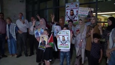 hapishane - RAMALLAH - Açlık grevinin ardından serbest bırakılan Filistinli Ebu Atvan, Ramallah'ta tedavi altına alındı Videosu