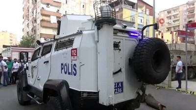 polis mudahale -  Silahlı kavganın taraflarından gazetecilere saldırı kamerada Videosu