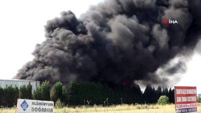 gokyuzu -  Tekirdağ'da geri dönüşüm fabrikasında yangın Videosu