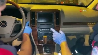 supheli arac -  Zırhlı aracın mıknatısla açılan gizli bölmesinden silah ve uyuşturucu çıktı Videosu
