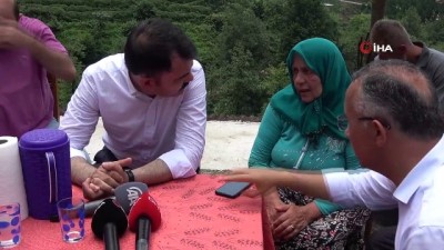 bayram namazi -  Bakan Kurum, selde kaybolan Batuhan Delihasan’ın ailesini ziyaret etti Videosu