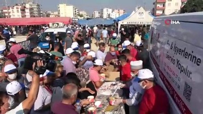 kurban pazarligi -  Kurbanlık için gelen vatandaşa çorba belediyeden Videosu