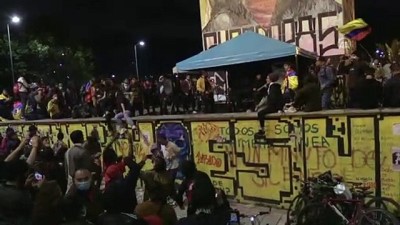 hukumet karsiti - Kolombiya'da protestolarda hayatını kaybedenler için anma töreni düzenlendi Videosu