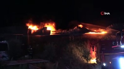 elektrik kesintisi -  Kozan’da geri dönüşüm tesisinde yangın Videosu