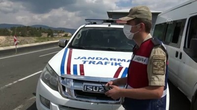 trafik kurallari - KARS - Jandarma ekipleri drone ile Kars-Erzurum kara yolunda trafik denetimi yaptı Videosu