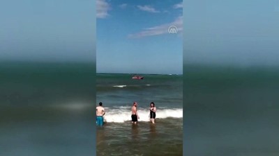 bogulma tehlikesi - KASTAMONU - Denizde boğulma tehlikesi geçiren 3 kişiyi balıkçılar kurtardı Videosu