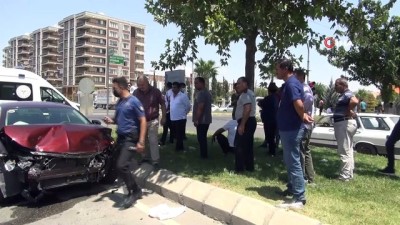 zincirleme kaza -  Şanlıurfa'da zincirleme kaza: 3 aracın karıştığı kazada 6 kişi yaralandı Videosu