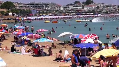 AYDIN - Didim'de tatilciler plajlara akın etti